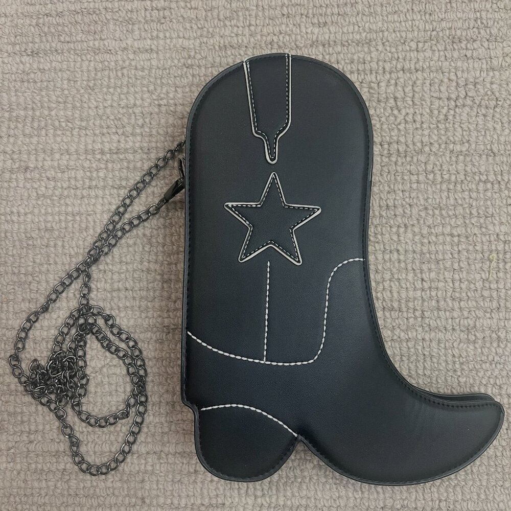 Crossbody cowboy boot purse with silver chain strap